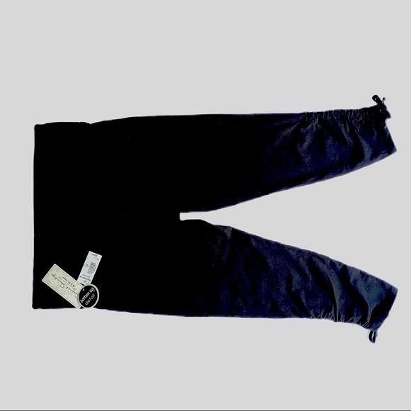 New NWT Shaping Capris Leggings, 92% Cotton, Black, Women's Large, Fits M/L - Picture 5 of 5